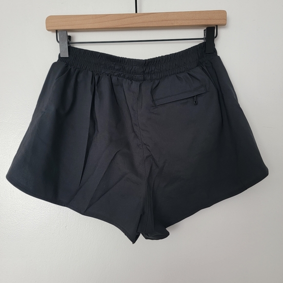 GIRLFRIEND COLLECTIVE trail shorts - Picture 3 of 4